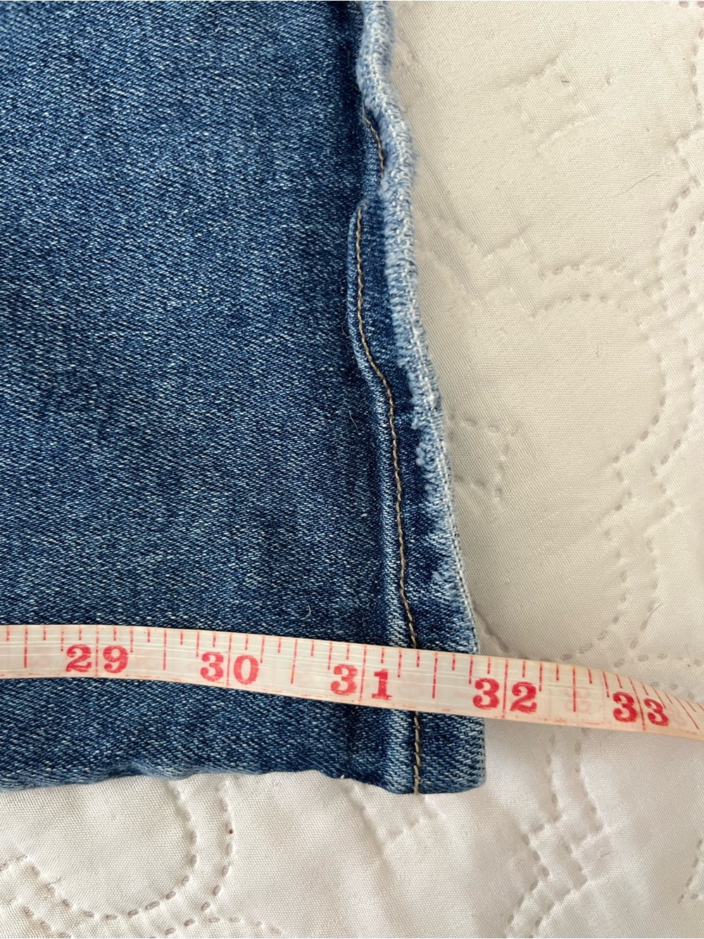 Risen Mid Rise Straight Denim Jeans size 9/29 - Picture 9 of 16